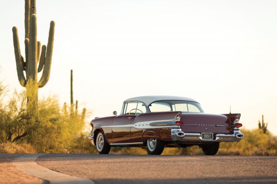  Pontiac Star Chief Custom Catalina Coupe (2837SD) 1957 года  (фото 13 из 44)